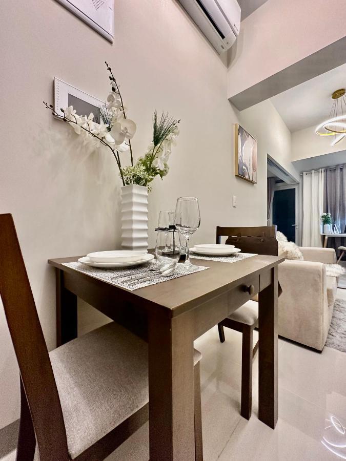 Bgc, Uptown Parksuites Tower 2 Тагуиг Екстериор снимка